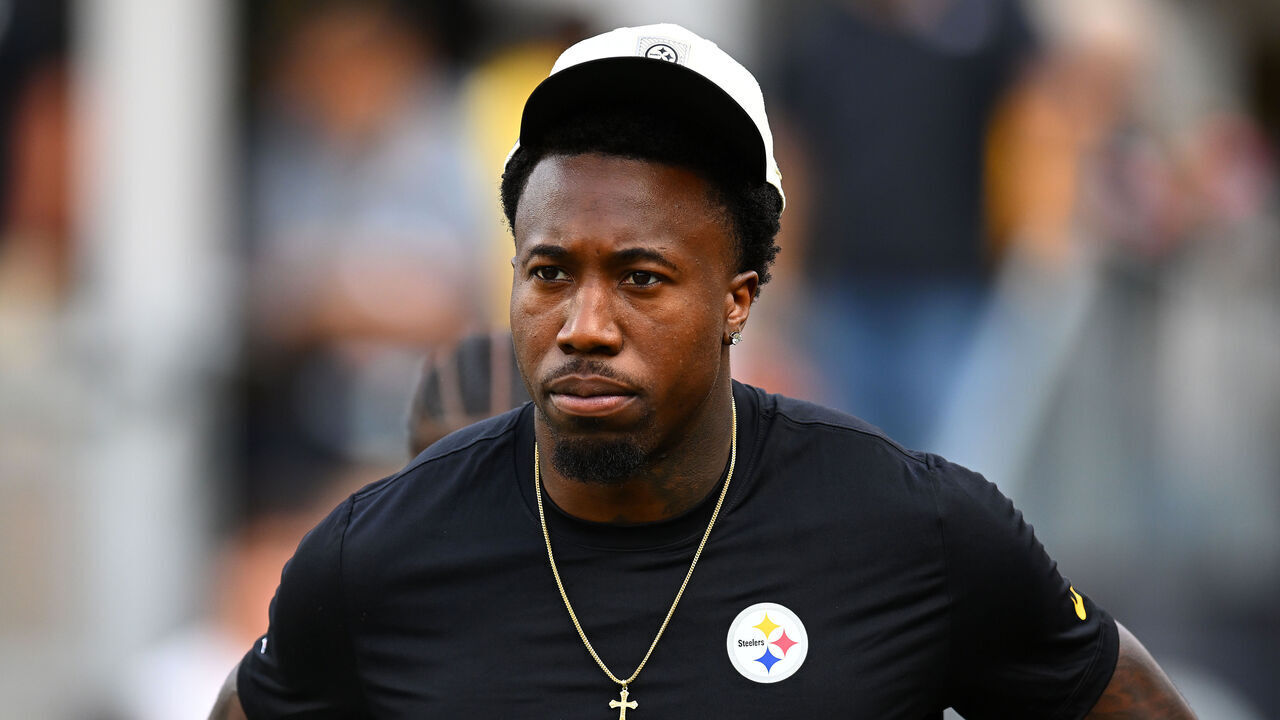 PITTSBURGH, PENNSYLVANIA - AUGUST 13: Joey Porter Jr. #24 of the Pittsburgh Steelers looks on during the game against the Green Bay Packers at Acrisure Stadium on August 13, 2026 in Pittsburgh, Pennsylvania.