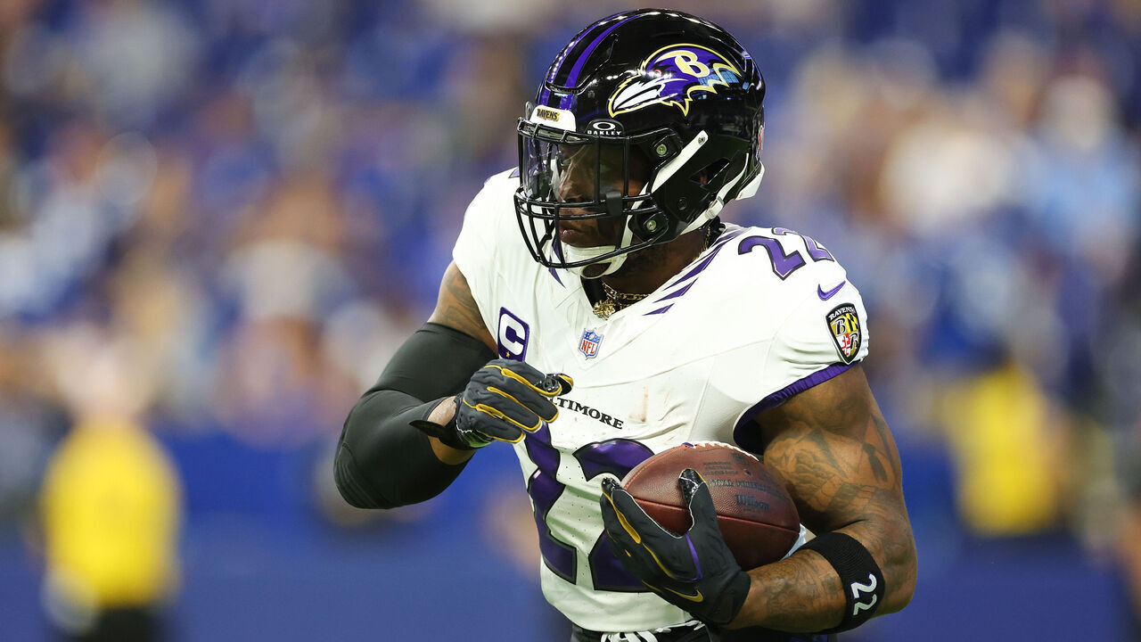 INDIANAPOLIS, INDIANA - SEPTEMBER 13: Derrick Henry #22 of the Baltimore Ravens warms up prior to the game against the Indianapolis Colts at Lucas Oil Stadium on September 13, 2026 in Indianapolis, Indiana.