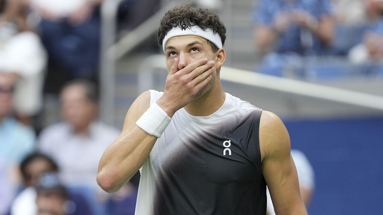 NEW YORK, NEW YORK - SEPTEMBER 13: Ben Shelton reacts against Alexander Zverev during a Men's Singles championship match on Day Fifteen of the 2026 US Open at USTA Billie Jean King National Tennis Center on Sunday, September 13, 2026 in Flushing, NY.