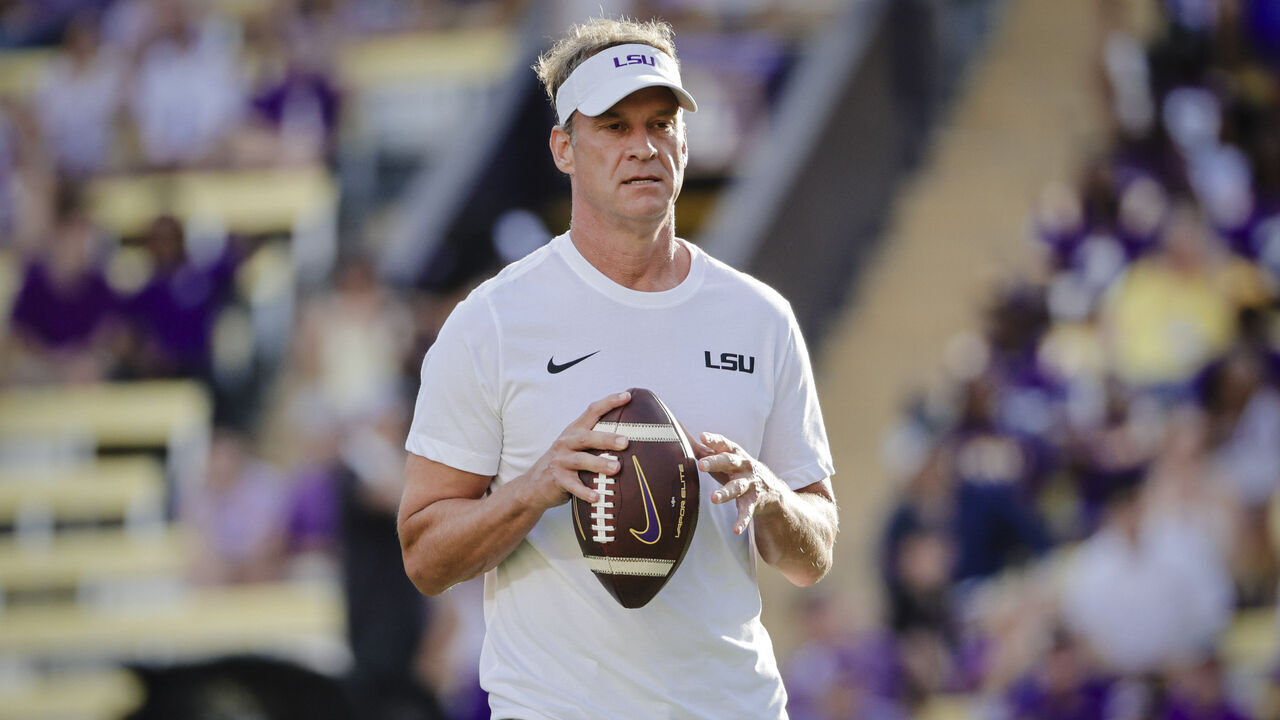 BATON ROUGE, LA - SEPTEMBER 12: Lane Kiffin head coach of the LSU Tigers on the field for warm ups before a game against the Louisiana Tech Bulldogs on September 12, 2026, at Tiger Stadium in Baton Rouge, Louisiana.