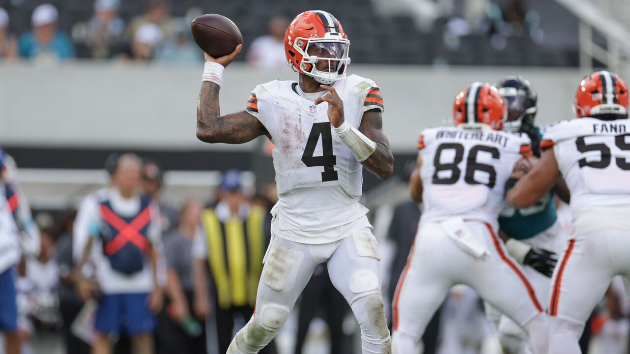 JACKSONVILLE, FL - SEPTEMBER 13: Deshaun Watson #4 of the Cleveland Browns throws a pass during the game between the Jacksonville Jaguars and the Cleveland Browns on September 13, 2026 at EverBank Stadium in Jacksonville, Fl.