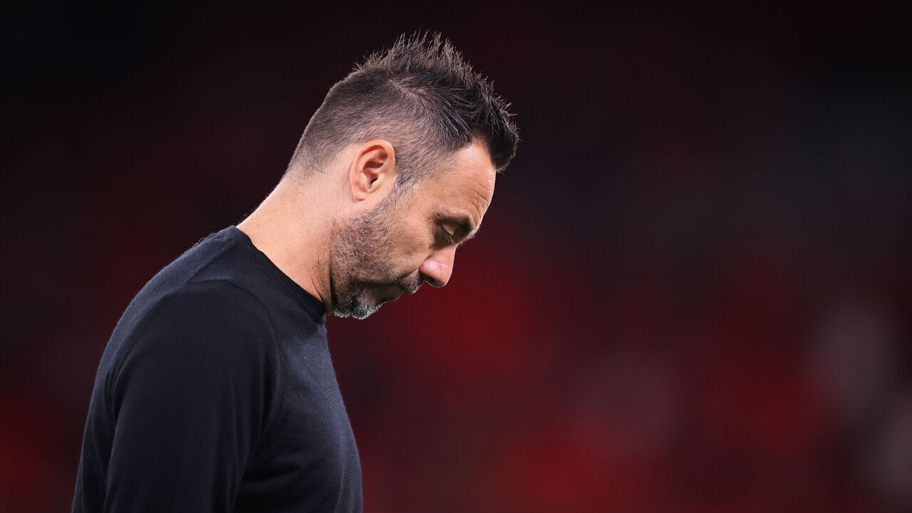 LIVERPOOL, ENGLAND - SEPTEMBER 15: Tottenham Hotspur manager Roberto De Zerbi looks dejected during the Carabao Cup Third Round match between Liverpool and Tottenham Hotspur at Anfield on September 15, 2026 in Liverpool, England.