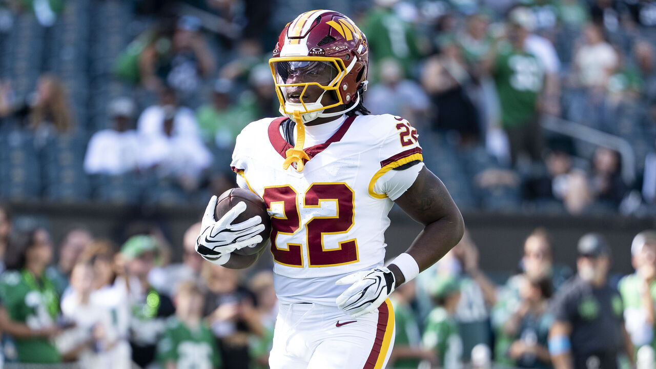 PHILADELPHIA, PENNSYLVANIA - SEPTEMBER 13: Jacory Croskey-Merritt #22 of the Washington Commanders runs with the ball against the Philadelphia Eagles prior to an NFL football game at Lincoln Financial Field on September 13, 2026 in Philadelphia, Pennsylvania.