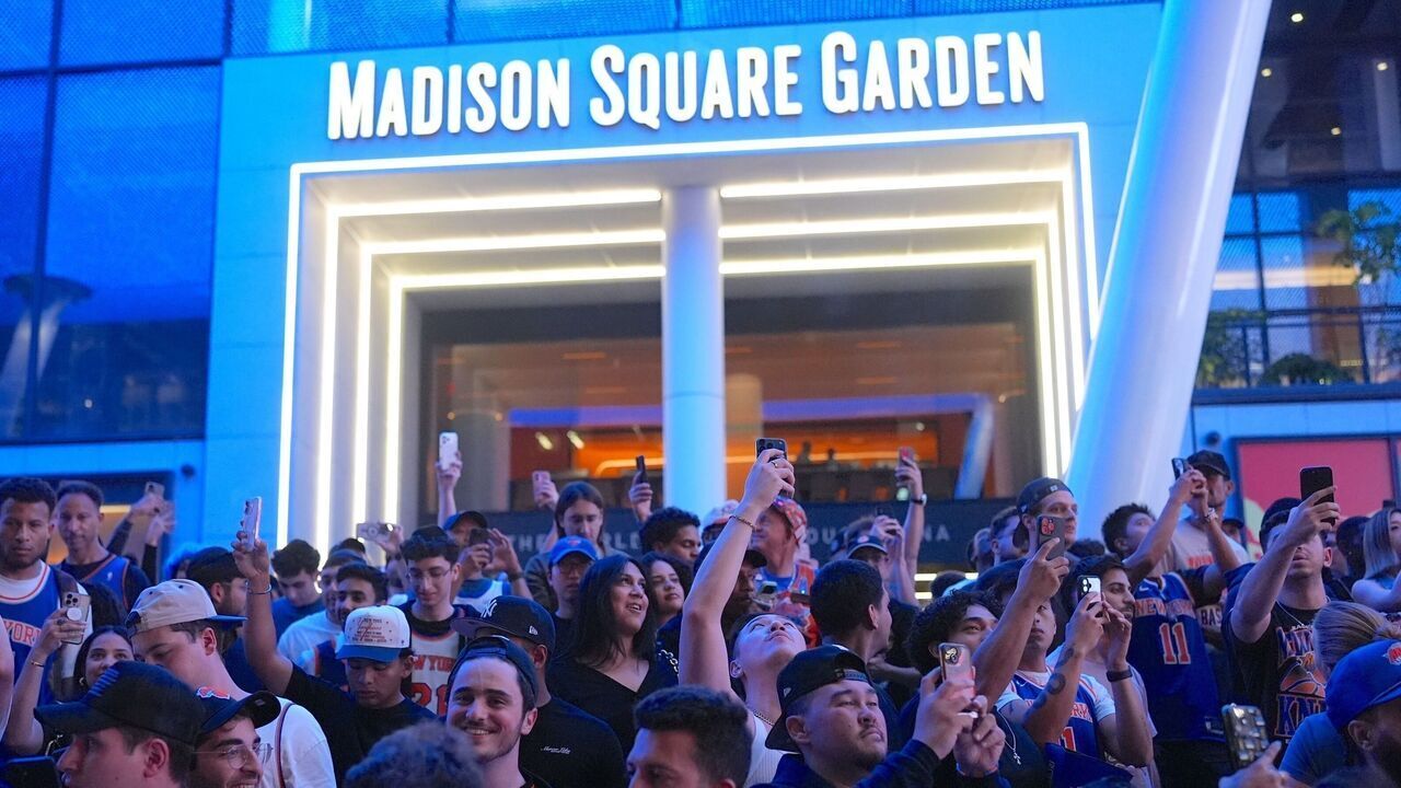 NEW YORK, UNITED STATES - JUNE 04: Thousands of New York Knicks fans watched Game 1 of the NBA Finals against San Antonio Spurs inside and outside Madison Square Garden, Manhattan, New York City, and they celebrated across the city on Wednesday night, June 4, 2026, after New York Knicks win in San Antonio, Texas, United States.