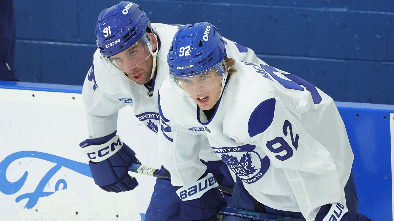 TORONTO. John Tavares ( 91 Left) and Gavin McKenna ( 92 Right) catch their breath at the first skate of the year as the Toronto Maple Leafs make their charge to The Stanley Cup. (R.J. Johnston/Toronto Star) R.J. Johnston/Toronto Star (R.J. Johnston/Toronto Star via Getty Images)