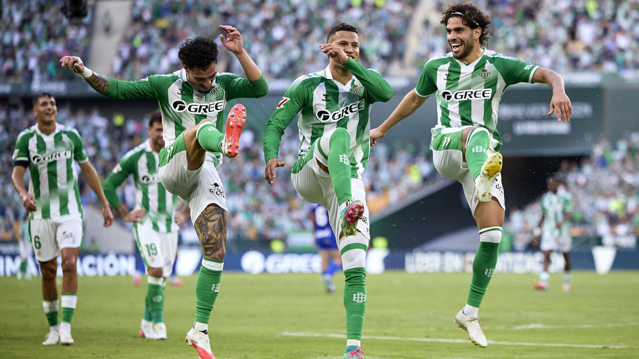 SEVILLE, SPAIN - SEPTEMBER 17: Abde Ezzalzouli of Real Betis celebrates after scoring their side's first goal with his teammates Antony of Real Betis and Nelson Alexander Deossa of Real Betis during the LaLiga EA Sports 2026/27 match between Real Betis Balompie and Getafe CF at Estadio La Cartuja on September 17, 2026 in Seville, Spain.