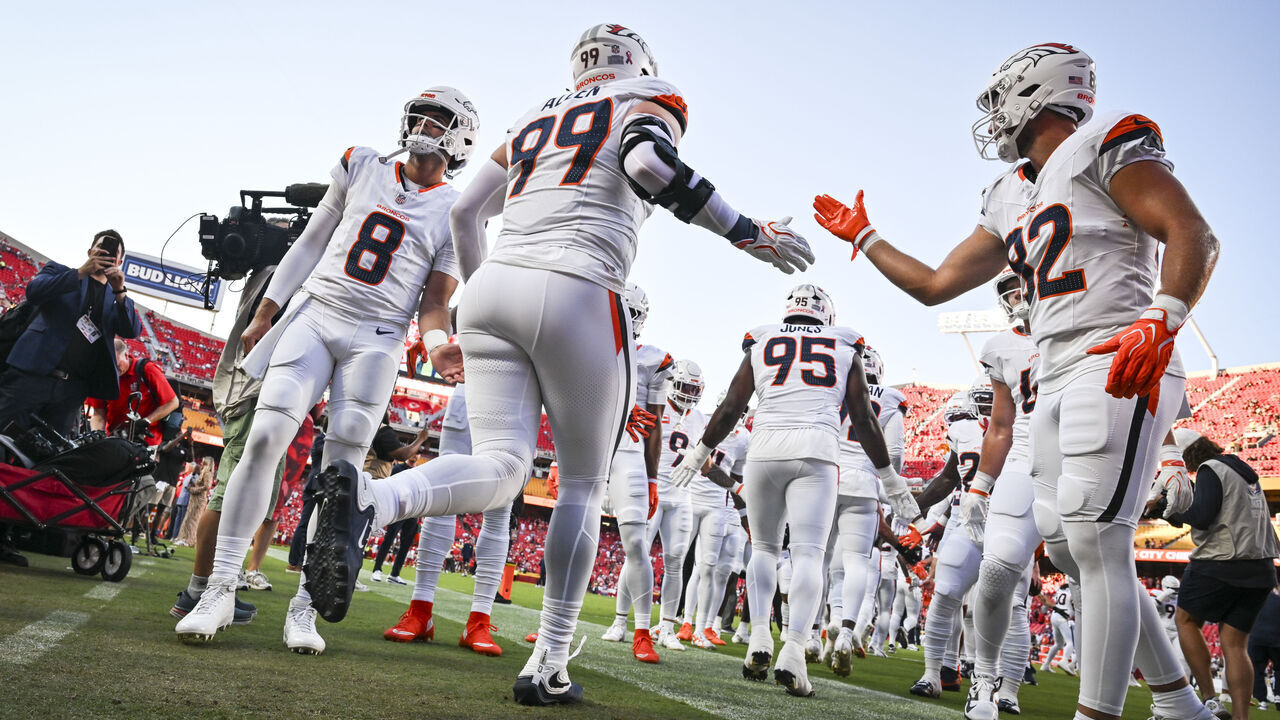 KANSAS CITY , MO - SEPTEMBER 14: Zach Allen (99) of the Denver Broncos takes the field before the game against the Kansas City Chiefs at Arrowhead Stadium in Kansas City, Missouri on Monday, September 14, 2026.