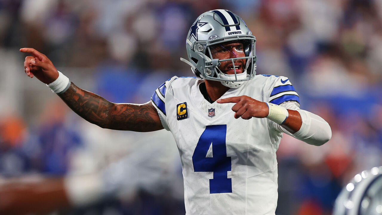 EAST RUTHERFORD, NJ - SEPTEMBER 13: Dak Prescott #4 of the Dallas Cowboys during the game against the New York Giants on September 13, 2026 at MetLife Stadium in East Rutherford, New Jersey.