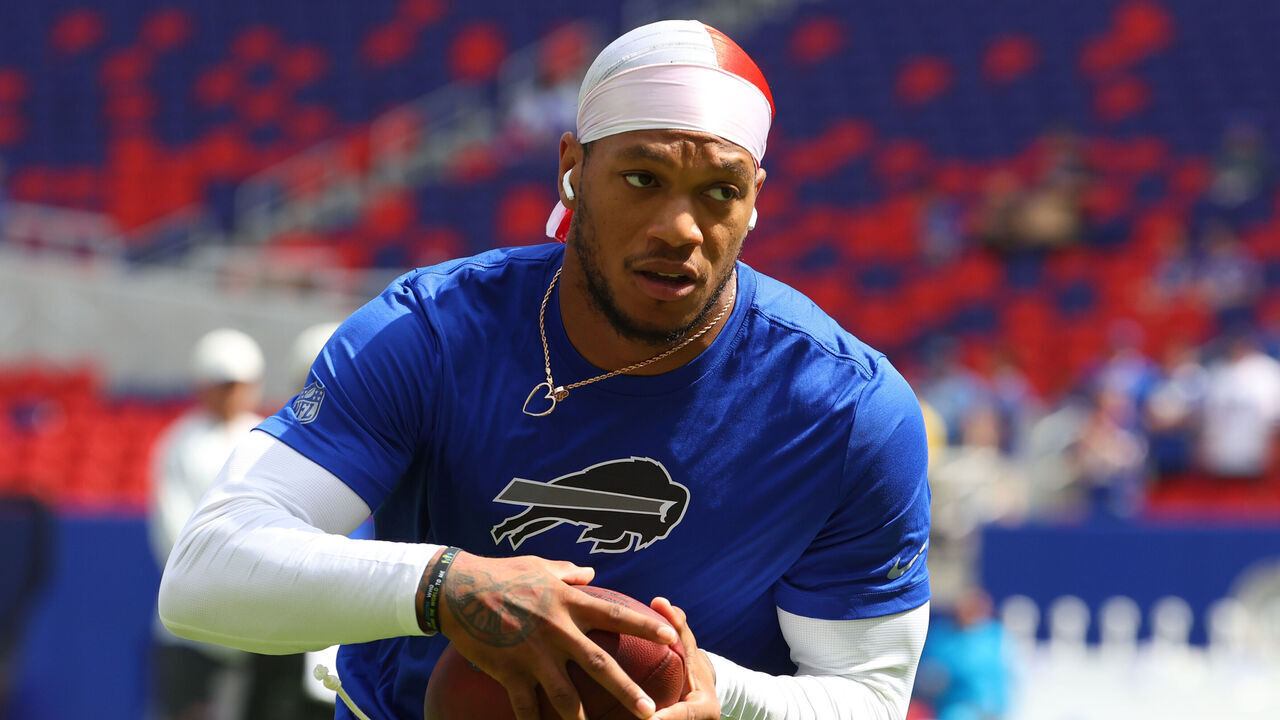ORCHARD PARK, NEW YORK - AUGUST 15: DJ Moore #2 of the Buffalo Bills runs the ball after a catch before a game against the Carolina Panthers at Highmark Stadium on August 15, 2026 in Orchard Park, New York.