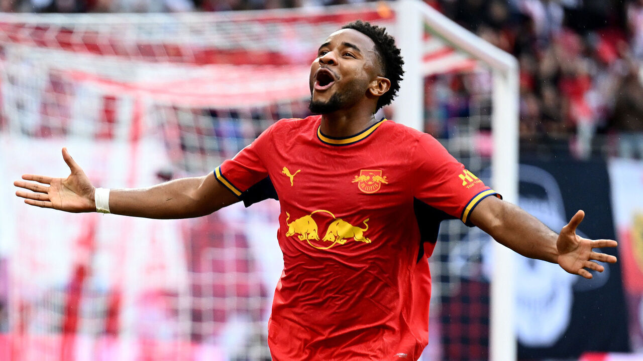 LEIPZIG, GERMANY - SEPTEMBER 13: Christopher Nkunku of RB Leipzig celebrates after scoring his teams fourth gaol during the Bundesliga 2026/27 match between RB Leipzig and Hamburger SV at Red Bull Arena on September 13, 2026 in Leipzig, Germany.