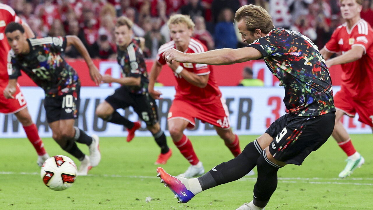 Munich, Germany - September 18: Harry Kane of FC Bayern Mรผnchen converted the penalty to make it 20 during the Bundesliga 2026/27 match between FC Bayern Mรผnchen and 1. FC Union Berlin at Allianz Arena on September 18, 2026 in Munich, Germany.
