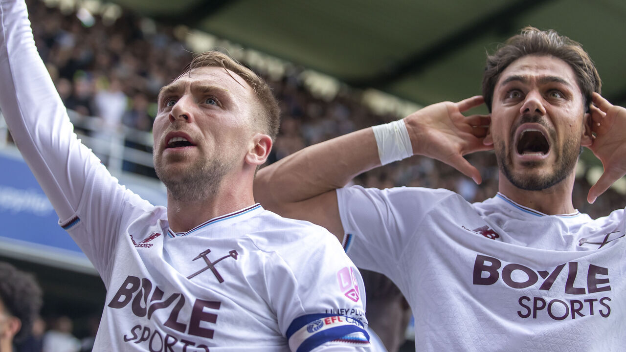 LONDON, ENGLAND - SEPTEMBER 19: Konstantinos Mavropanos of West Ham United celebrates scoring his team's second goal with Jarrod Bowen of West Ham United during the Sky Bet Championship 2026/27 match between Millwall and West Ham United at The Den on September 19, 2026 in London, England.