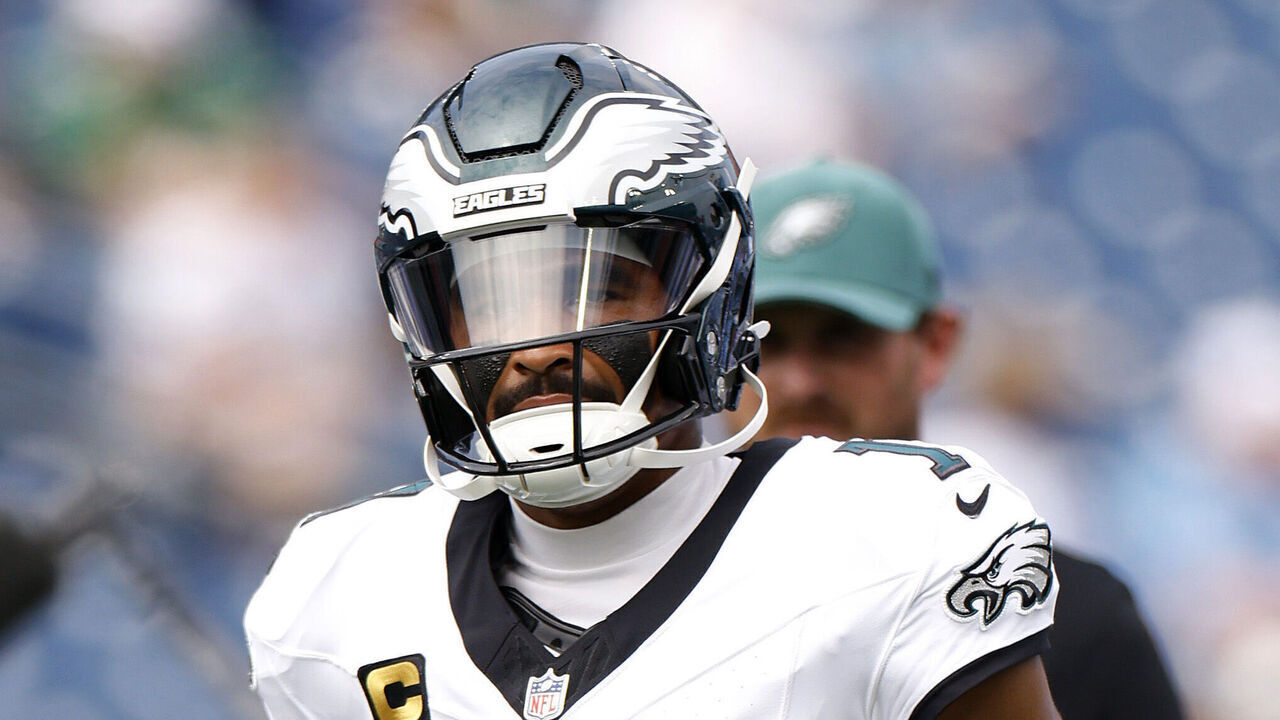 Hurts Has Blood Clots in Lungs, Expected to Miss Rest of Season