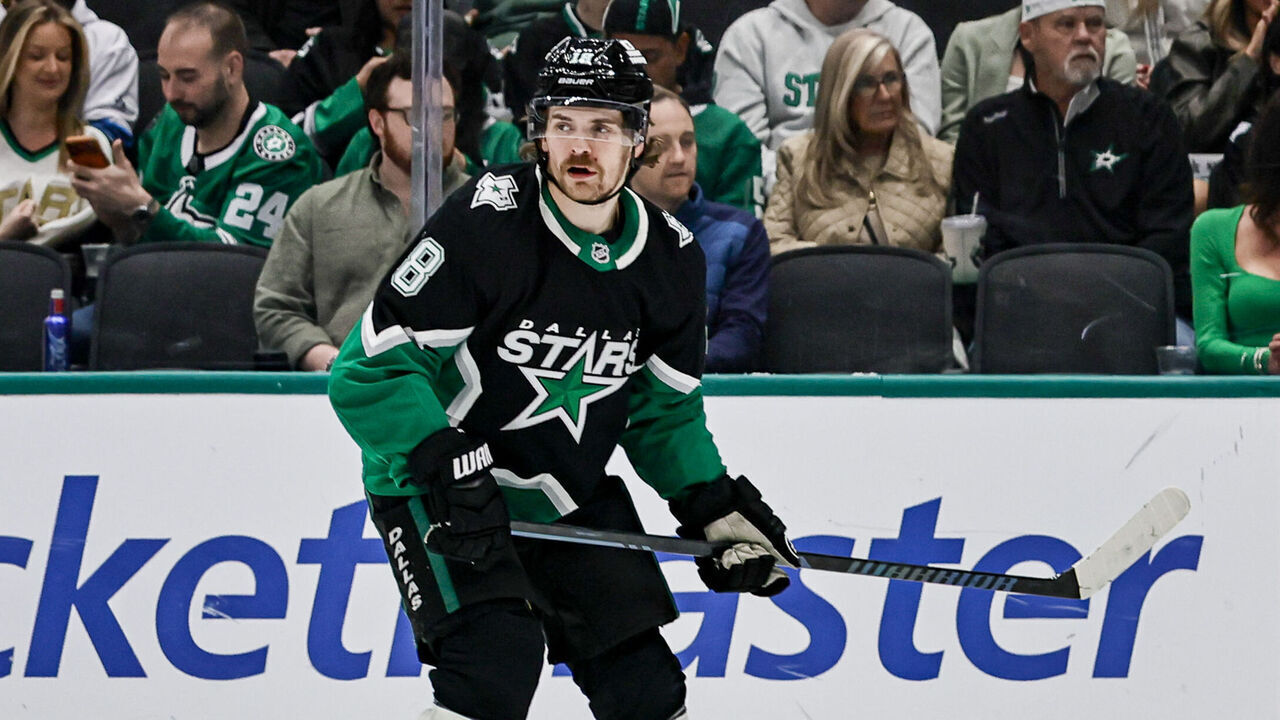 DALLAS, TX - MARCH 22: Dallas Stars center Sam Steel (18) waits for play to begin during the game between the Dallas Stars and the Vegas Golden Knights on March 22, 2026 at American Airlines Center in Dallas, Texas.
