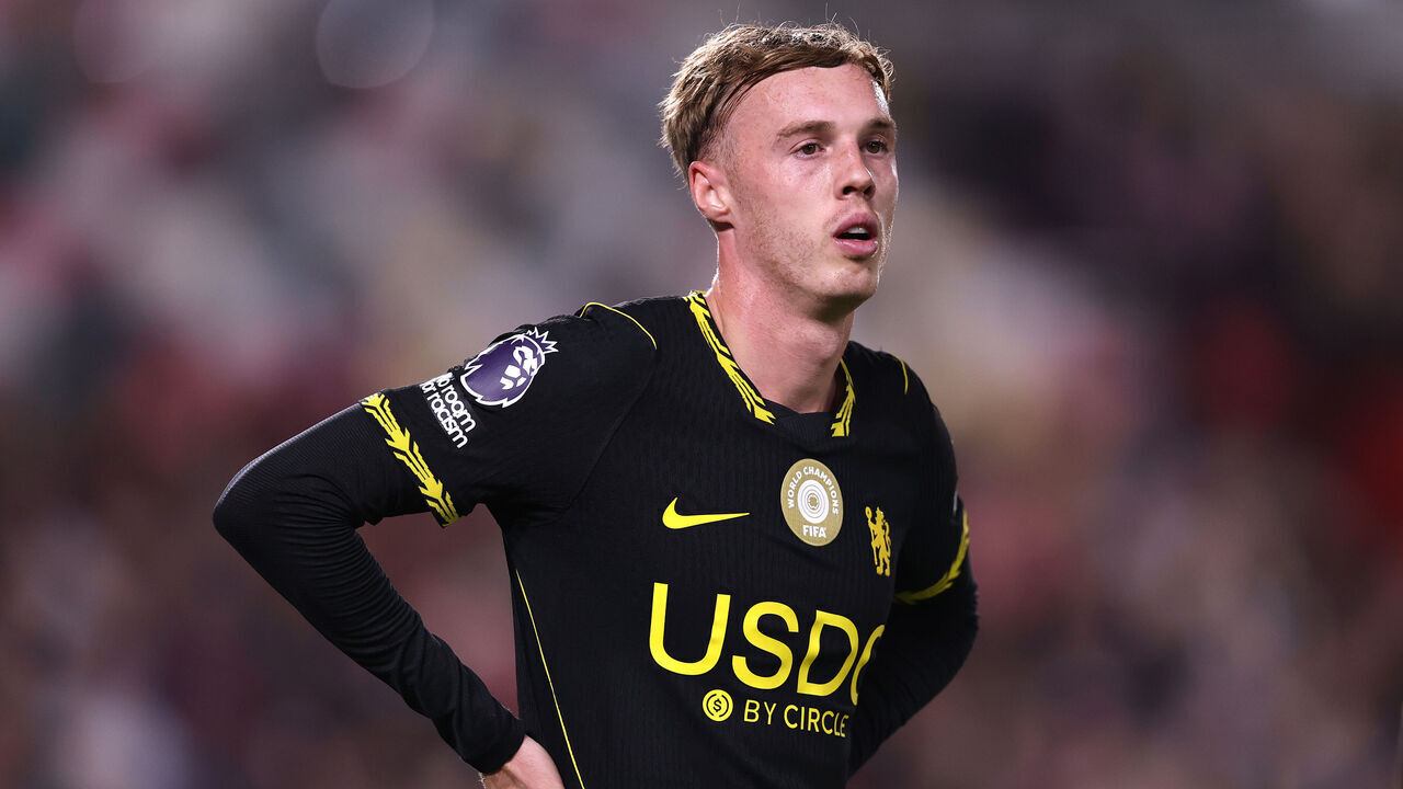 BRENTFORD, ENGLAND - SEPTEMBER 18: Cole Palmer of Chelsea reacts during the Premier League 2026/27 match between Brentford and Chelsea FC at Gtech Community Stadium on September 18, 2026 in Brentford, England.