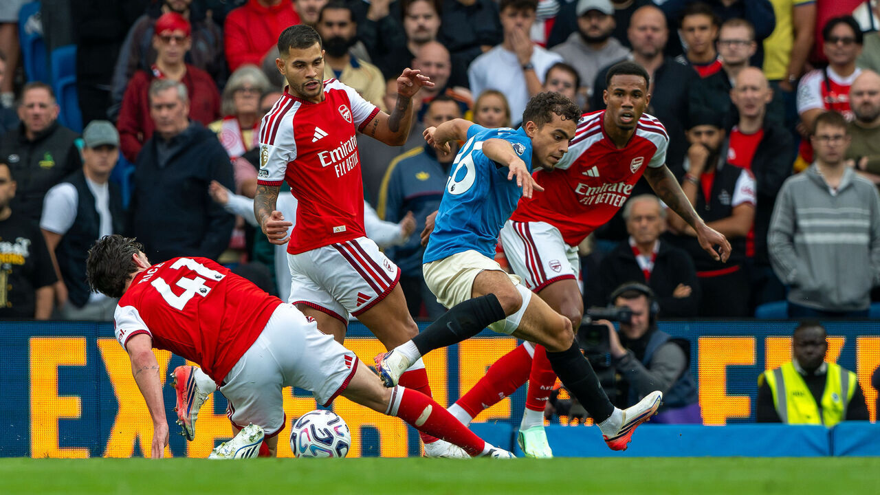BRIGHTON, ENGLAND - SEPTEMBER 19: Brighton and Hove Albion's Yasin Ayari is tackled by Arsenal's Declan Rice during the Premier League 2026/27 match between Brighton & Hove Albion and Arsenal FC at American Express Stadium on September 19, 2026 in Brighton, England.