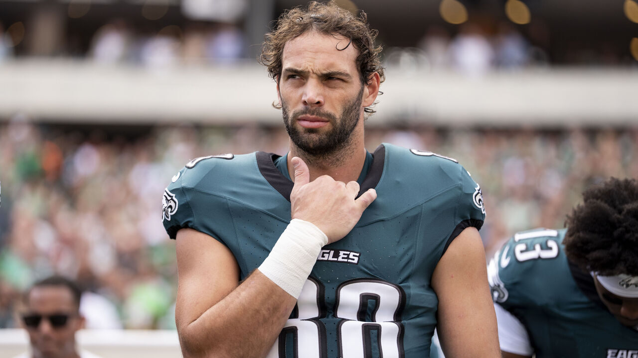 PHILADELPHIA, PENNSYLVANIA - SEPTEMBER 13: Dallas Goedert #88 of the Philadelphia Eagles looks on against the Washington Commanders during the national anthem prior to an NFL football game at Lincoln Financial Field on September 13, 2026 in Philadelphia, Pennsylvania.