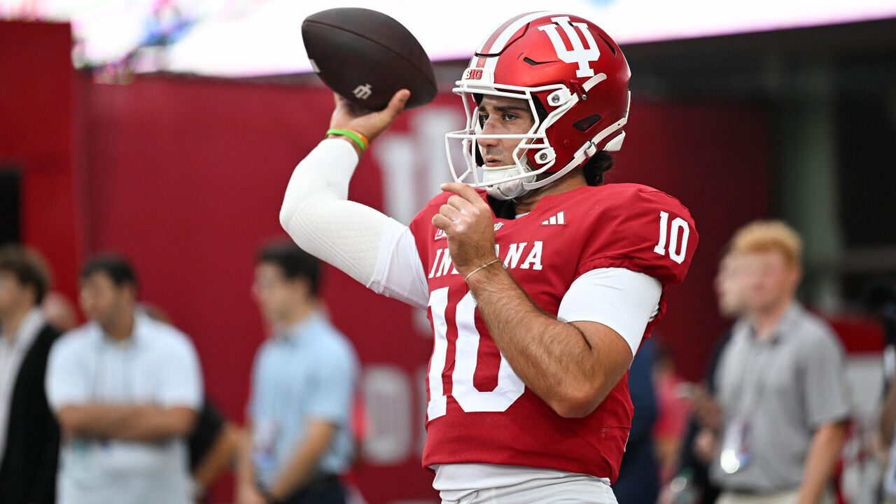 BLOOMINGTON, IN - SEPTEMBER 12: Indiana Hoosiers QB Josh Hoover (10) warms up prior to a college football game between the Howard Bison and Indiana Hoosiers on September 12, 2026 at Memorial Stadium in Bloomington, IN.