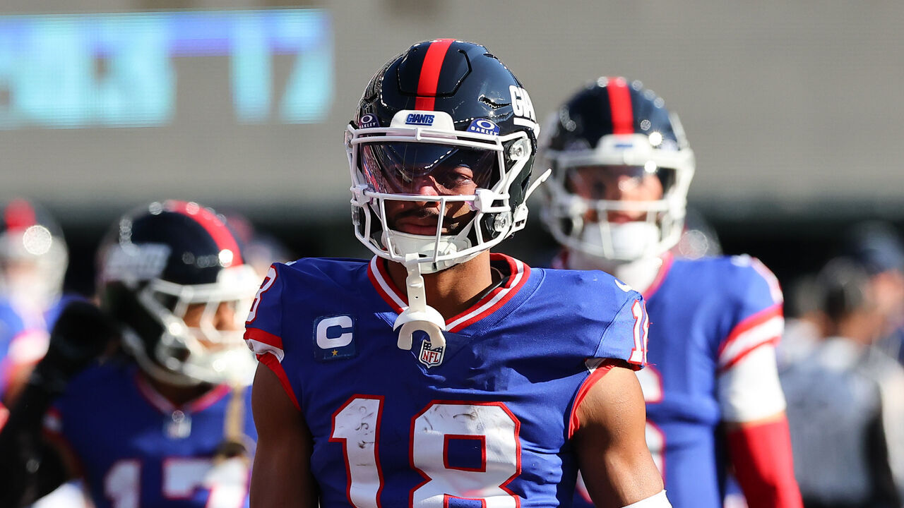 EAST RUTHERFORD, NJ - NOVEMBER 02: Darius Slayton #18 of the New York Giants during the game against the San Francisco 49ers on November 2, 2025 at MetLife Stadium in East Rutherford, New Jersey.