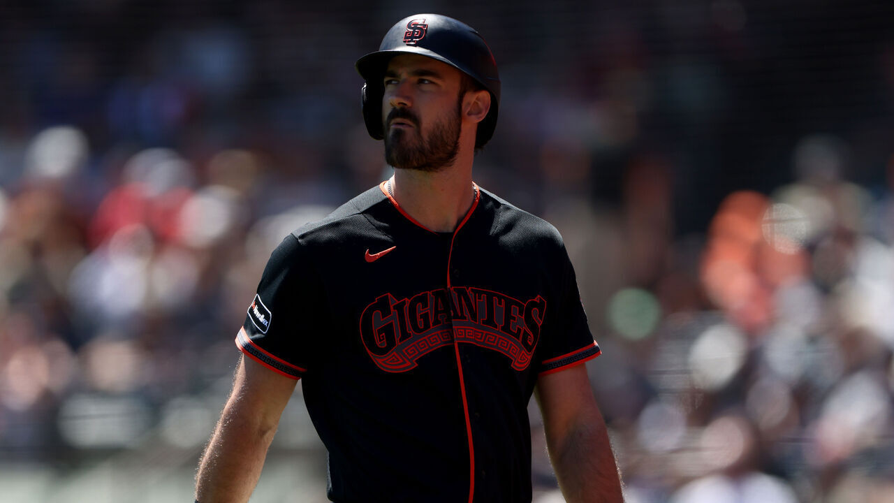SAN FRANCISCO, CALIFORNIA - AUGUST 29: Bryce Eldridge #8 of the San Francisco Giants walks to the dugout after striking out during the first inning in game one of a doubleheader against the Arizona Diamondbacks at Oracle Park on August 29, 2026 in San Francisco, California.