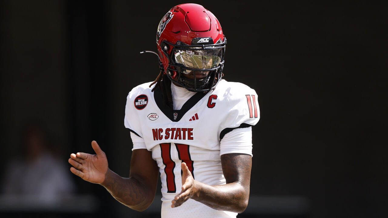 NASHVILLE, TENNESSEE - SEPTEMBER 19: CJ Bailey #11 of the NC State Wolfpack warms up prior to the game against the Vanderbilt Commodores at FirstBank Stadium on September 19, 2026 in Nashville, Tennessee.
