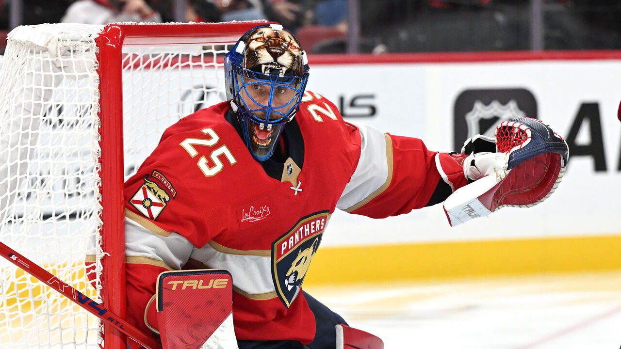 RALEIGH, NC - SEPTEMBER 22: Goaltender Jacob Markstrom (25) of the Florida Panthers watches the play in the corner during the preseason NHL game between the Florida Panthers and the Carolina Hurricanes on September 22, 2026 at Lenovo Center in Raleigh, North Carolina.
