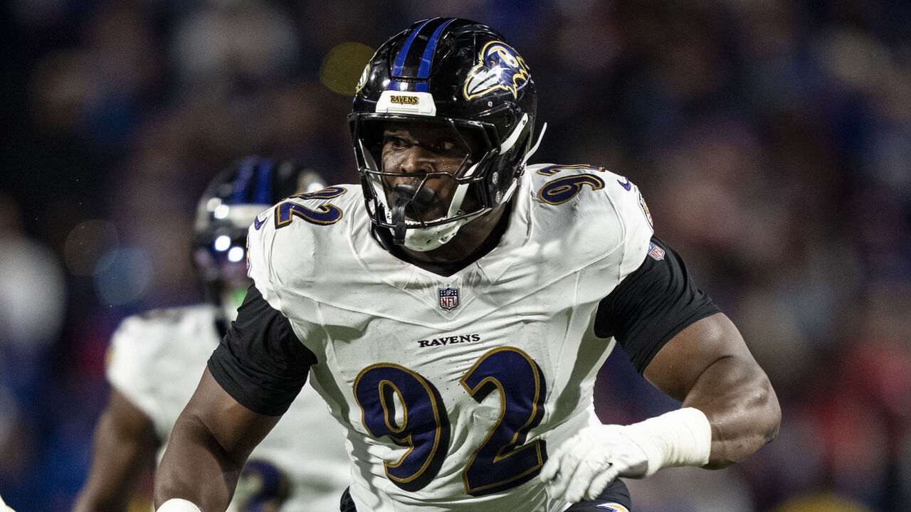 ORCHARD PARK, NEW YORK - SEPTEMBER 7: Nnamdi Madubuike #92 of the Baltimore Ravens runs around the edge during an NFL football game against the Buffalo Bills at Highmark Stadium on September 07, 2025 in Orchard Park, New York.