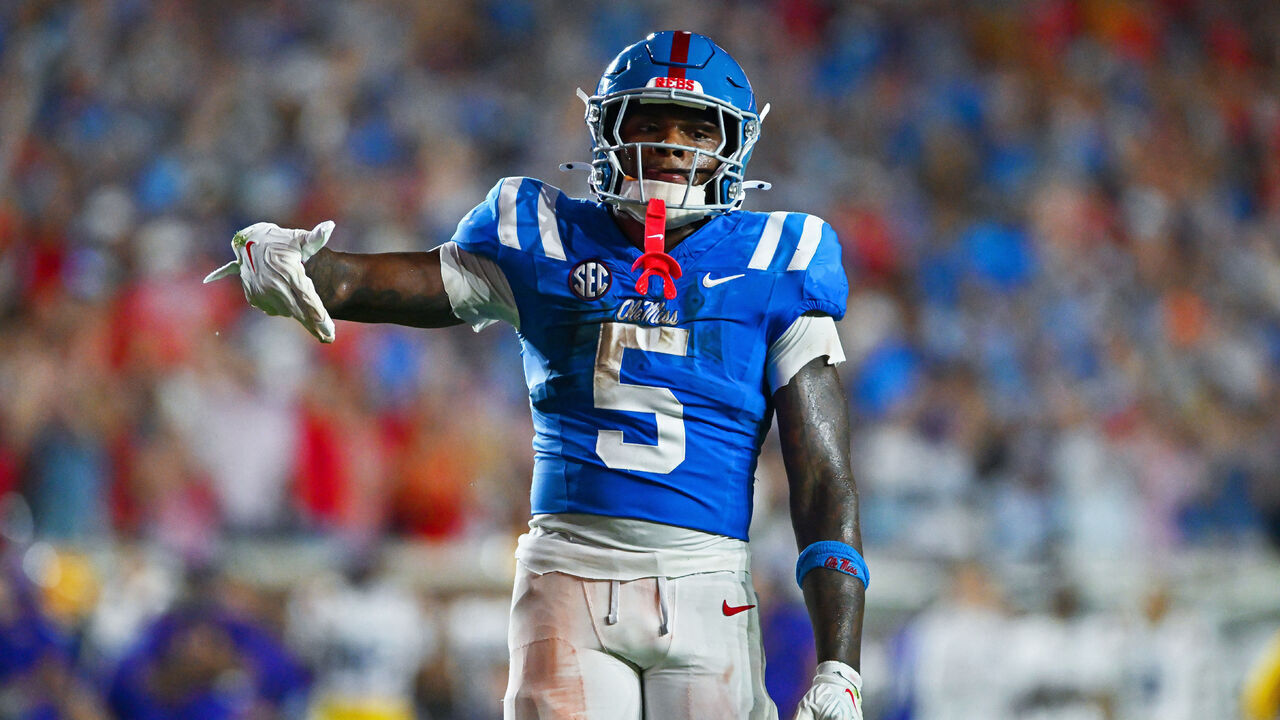 OXFORD, MS - SEPTEMBER 19: Mississippi Rebels running back Kewan Lacy reacts after a touchdown during the second quarter of a college football game between the LSU Tigers and Mississippi Rebels on Saturday, September 19, 2026 at Vaught-Hemingway Stadium in Oxford, MS.