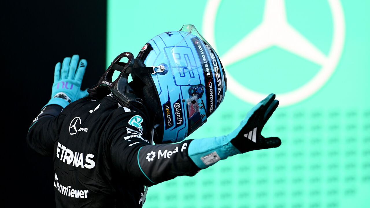 BAKU, AZERBAIJAN - SEPTEMBER 26: Race winner George Russell of Great Britain and Mercedes AMG Petronas F1 Team celebrates in parc ferme during the F1 Grand Prix of Azerbaijan at Baku City Circuit on September 26, 2026 in Baku, Azerbaijan.