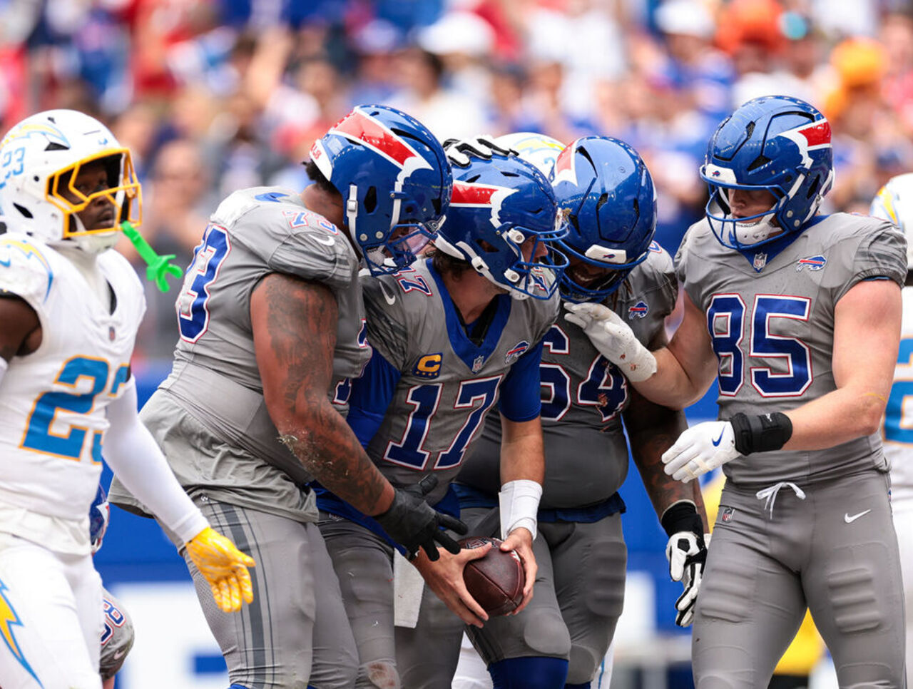 Allen, Bills outlast Chargers despite committing 5 | theScore