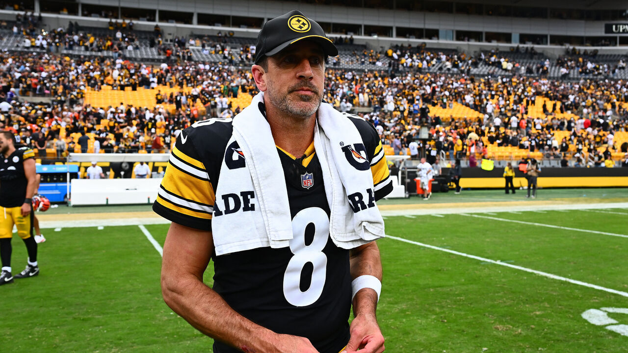 PITTSBURGH, PENNSYLVANIA - SEPTEMBER 27: Aaron Rodgers #8 of the Pittsburgh Steelers walks off the field after a 30-27 win over the Cincinnati Bengals at Acrisure Stadium on September 27, 2026 in Pittsburgh, Pennsylvania.
