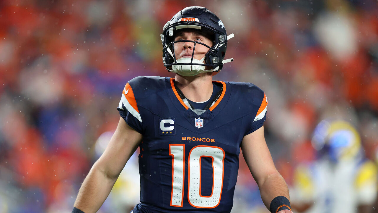 DENVER, COLORADO - SEPTEMBER 27: Bo Nix #10 of the Denver Broncos reacts after an incomplete pass against the Los Angeles Rams during the second quarter at Empower Field At Mile High on September 27, 2026 in Denver, Colorado.