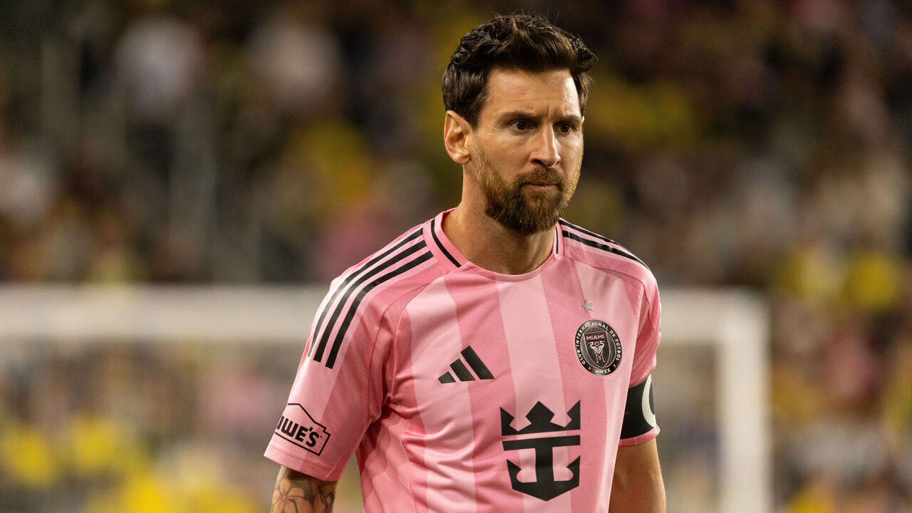 COLUMBUS, OH - SEPTEMBER 27: Inter Miami CF Forward Lionel Messi (10) is seen on the field in the second half during the MLS match between Columbus Crew and Inter Miami on September 27th, 2026 at ScottsMiracle-Gro Field in Columbus, OH