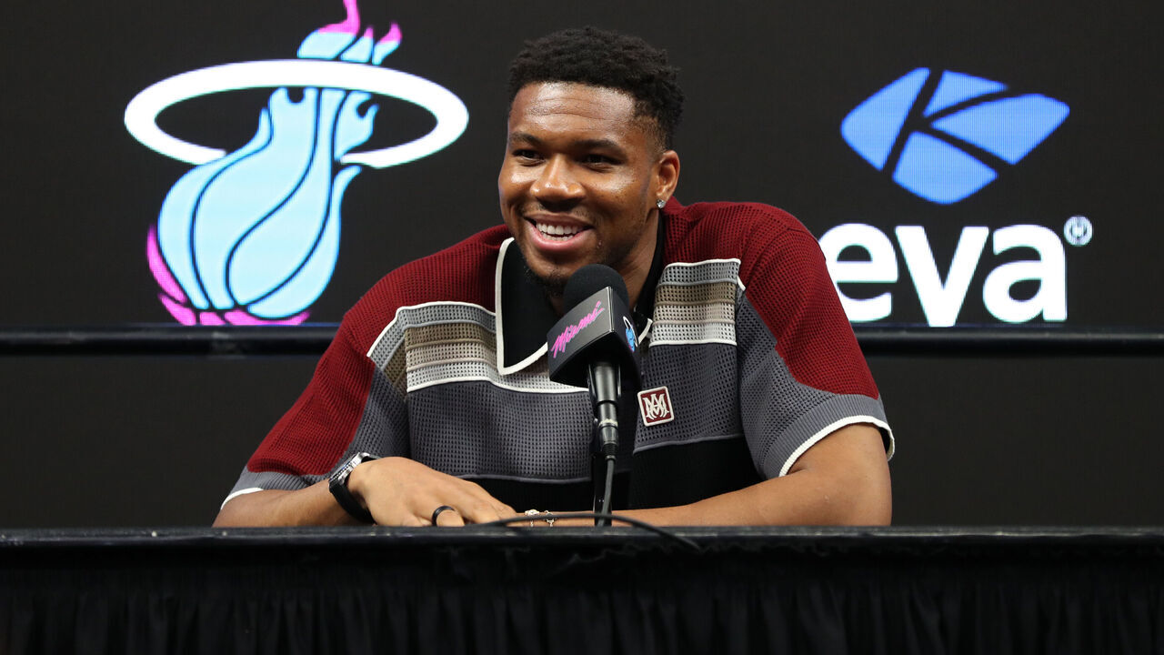 MIAMI, FLORIDA - JULY 16: Giannis Antetokounmpo #7 of the Miami Heat is introduced by the Miami Heat on July 16, 2026 at the Kaseya Center in Miami, Florida Mandatory Copyright Notice: Copyright 2026 NBAE