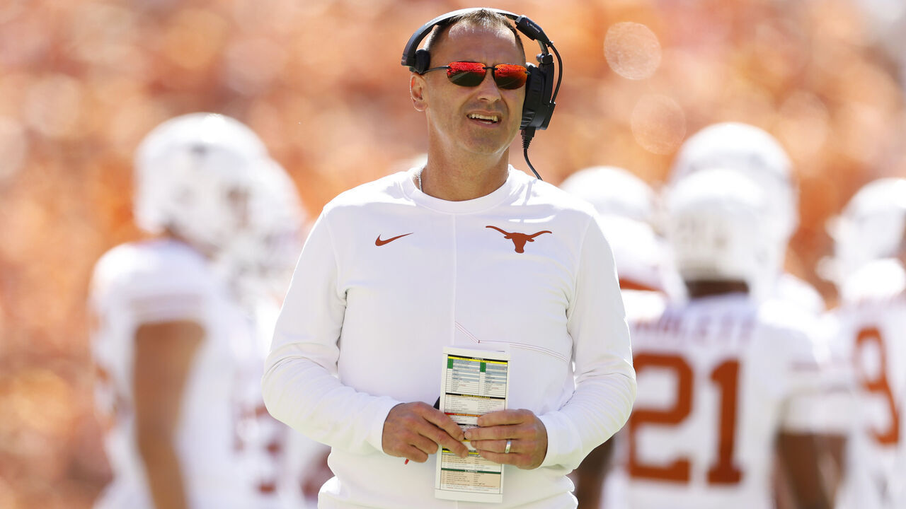 KNOXVILLE, TENNESSEE - SEPTEMBER 26: Head Coach Steve Sarkisian of the Texas Longhorns looks on during the first half of the game against the Tennessee Volunteers at Neyland Stadium on September 26, 2026 in Knoxville, Tennessee.