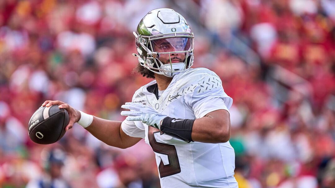 Oregon's Moore: 'I'll be back' after suffering concussion | theScore