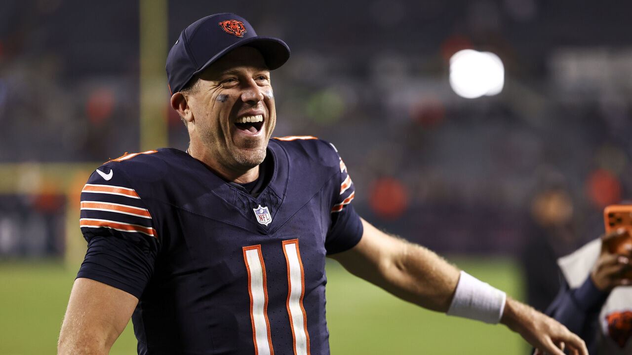 CHICAGO, ILLINOIS - SEPTEMBER 28: Case Keenum #11 of the Chicago Bears celebrates after an NFL football game against the Philadelphia Eagles at Soldier Field on September 28, 2026 in Chicago, Illinois.