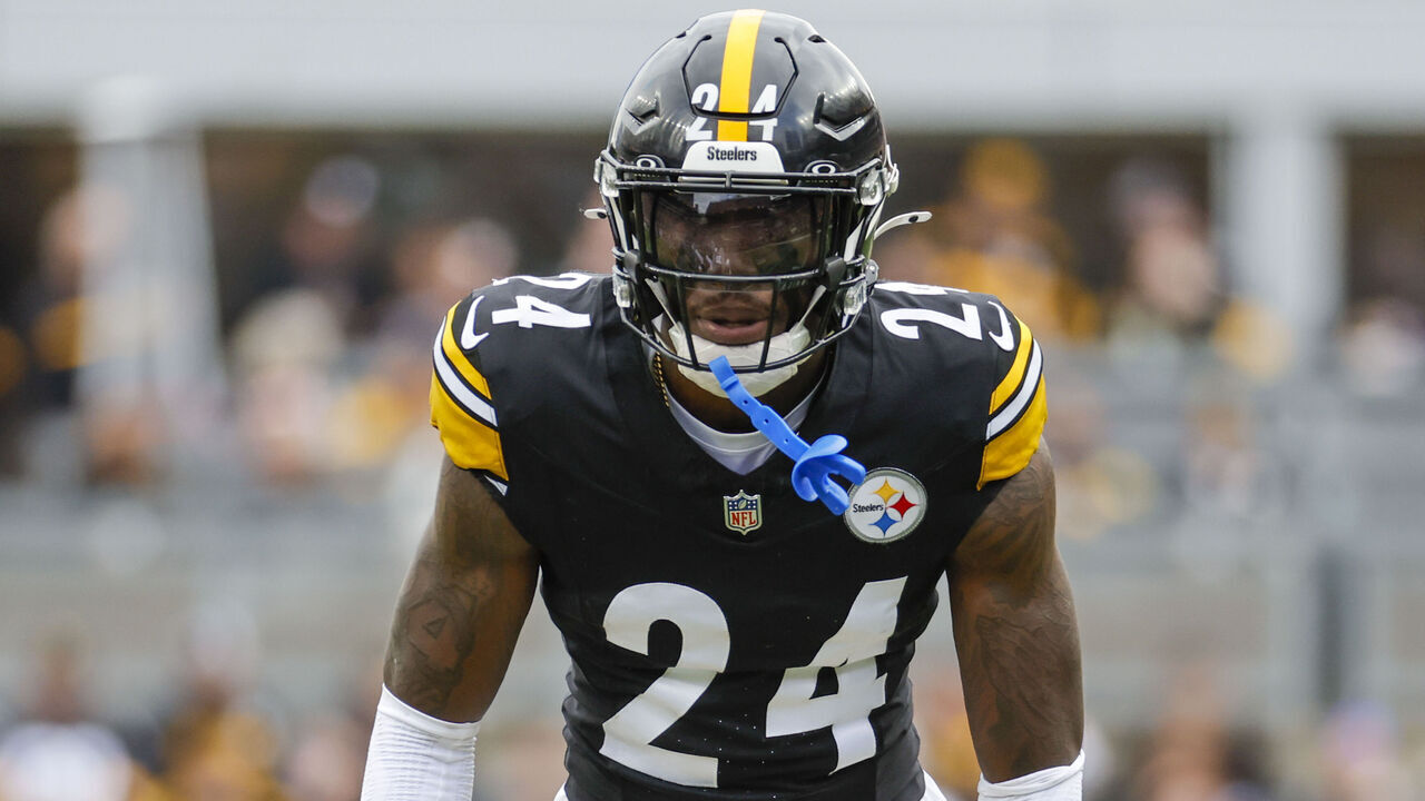 PITTSBURGH, PA - NOVEMBER 02: Joey Porter Jr. #24 of the Pittsburgh Steelers in action against the Indianapolis Colts on November 2, 2025 at Acrisure Stadium in Pittsburgh, Pennsylvania.