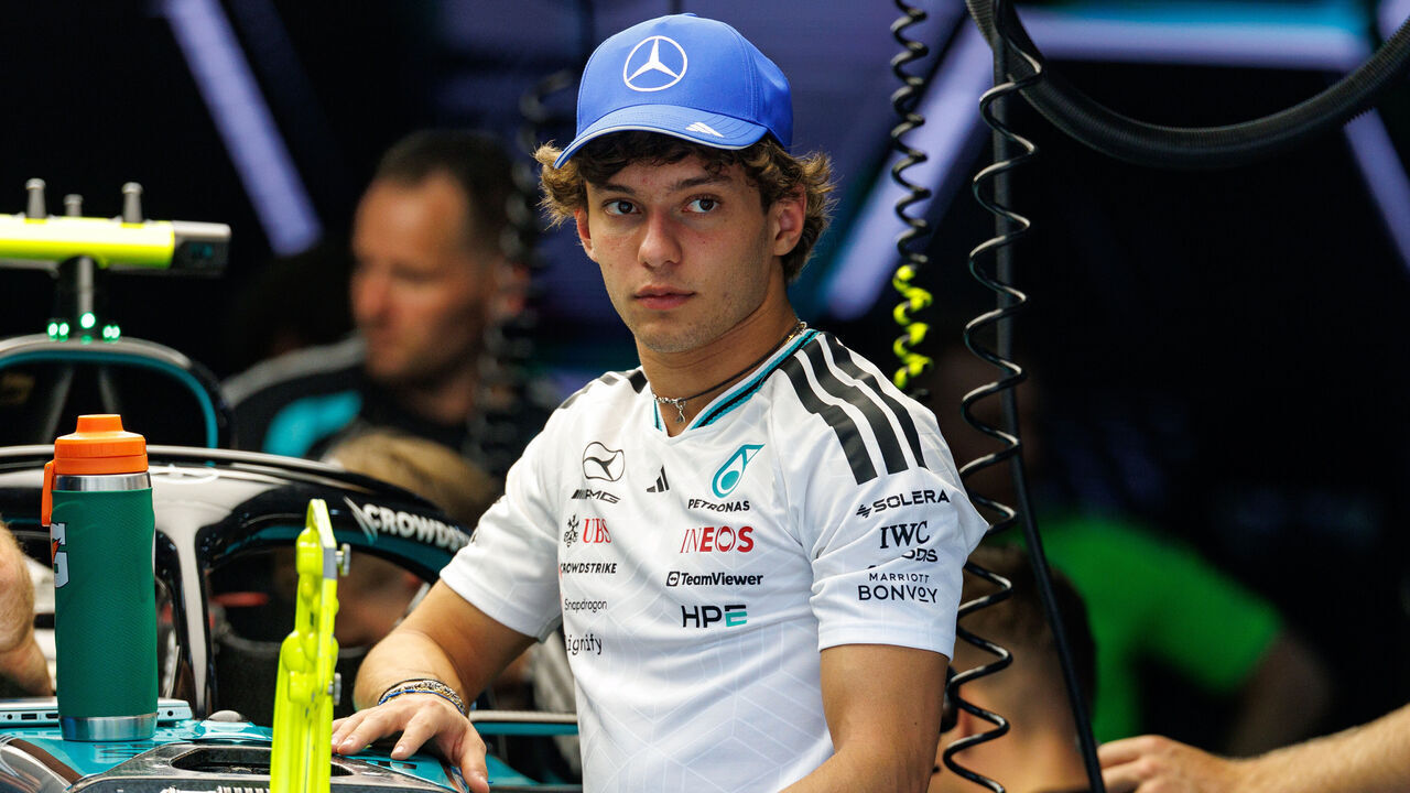 KUALA LUMPUR, MALAYSIA - OCTOBER 1: Andrea Kimi Antonelli of Italy and Mercedes AMG Petronas F1 Team looks on in the garage during previews ahead of the F1 Grand Prix of Bahrain in Malaysia at Sepang Circuit on October 1, 2026 in Kuala Lumpur, Malaysia.