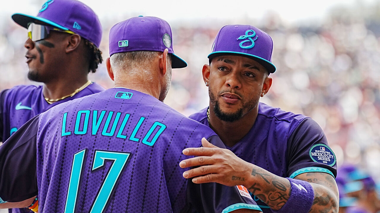 MEXICO CITY, MEXICO - APRIL 25: Ketel Marte #4 of the Arizona Diamondbacks greets manager Torey Lovullo #17 during player introductions prior to a 2026 Mexico City Series game between the San Diego Padres and the Arizona Diamondbacks at Estadio Alfredo Harp Helu on Saturday, April 25, 2026 in Mexico City, Mexico.