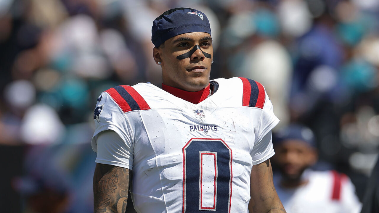 JACKSONVILLE, FL - SEPTEMBER 27: Christian Gonzalez #0 of the New England Patriots looks on before the game between the Jacksonville Jaguars and the New England Patriots on September 27, 2026 at EverBank Stadium in Jacksonville, Fl.