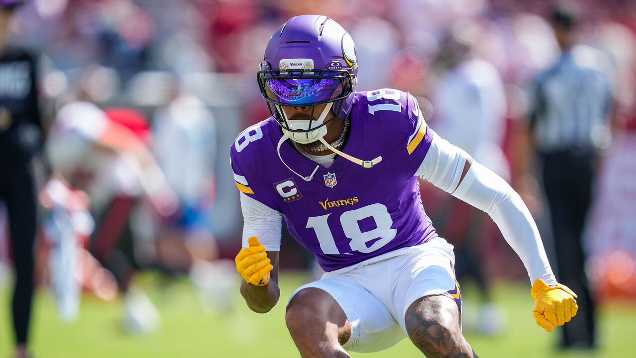 TAMPA, FL - SEPTEMBER 27: Minnesota Vikings wide receiver Justin Jefferson (18) breaksdown before a game between the Tampa Bay Buccaneers and the Minnesota Vikings, Sunday, September 27, 2026 at Raymond James Stadium in Tampa, Florida