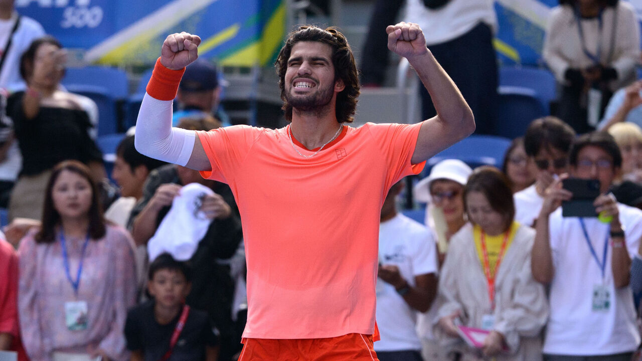 TOKYO, JAPAN - OCTOBER 03: Carlos Alcaraz of Spain celebrates a victory against Matteo Arnaldi Of Italy during their Men's singles match on day four of Kinoshita Group Japan Open at Ariake Tennis Park on October 03, 2026 in Tokyo, Japan.