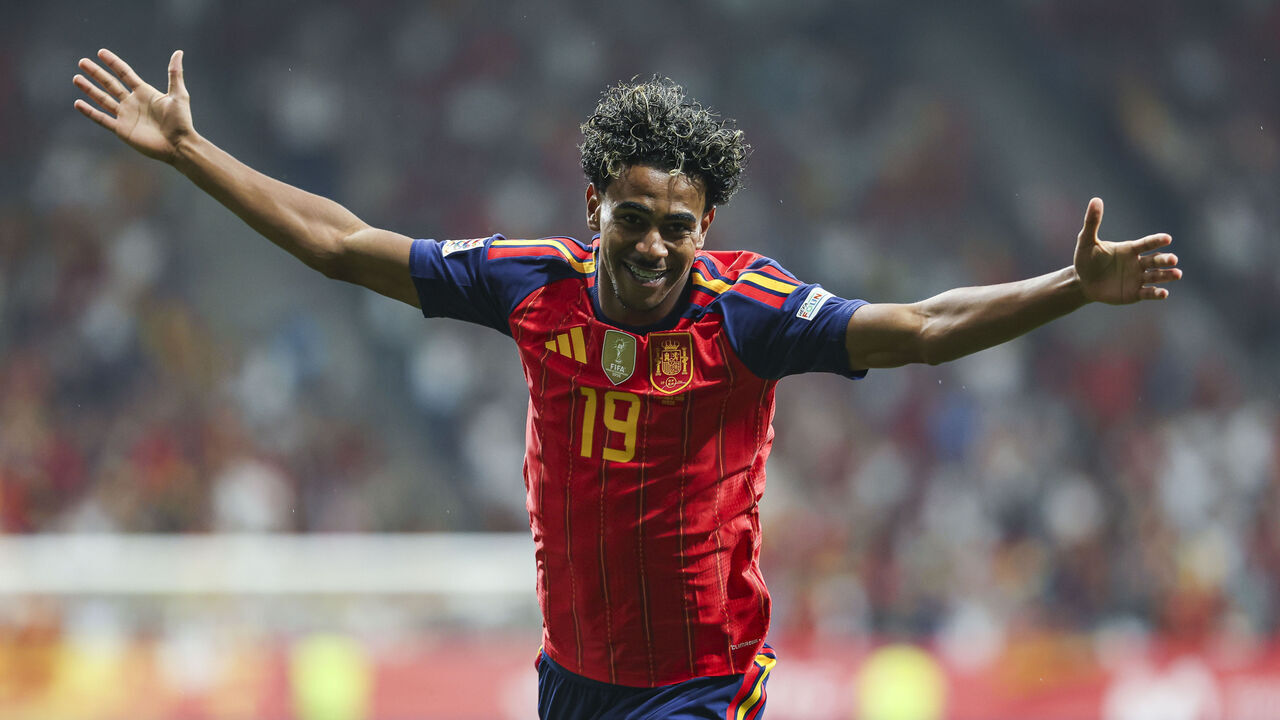 OVIEDO, SPAIN - OCTOBER 03: Lamine Yamal of Spain celebrates after scoring his team's first goal during the UEFA Nations League 2026/27 group phase match between Spain and Czech Republic at Carlos Tartiere stadium on October 03, 2026, in Oviedo, Spain.