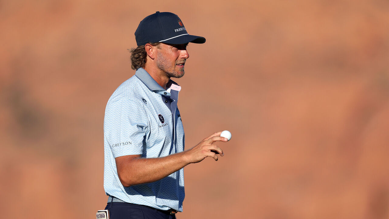 ST GEORGE, UTAH - OCTOBER 03: Austin Smotherman of the United States acknowledges the crowd on the 18th green during the third round of the Bank of Utah Championship 2026 at Black Desert Resort on October 03, 2026 in Ivins, Utah.