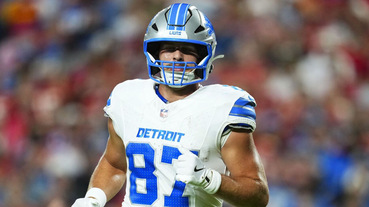 KANSAS CITY, MO - OCTOBER 12: Sam LaPorta #87 of the Detroit Lions looks on from the field during an NFL football game against the Kansas City Chiefs at GEHA Field at Arrowhead Stadium on October 12, 2025 in Kansas City, Missouri.