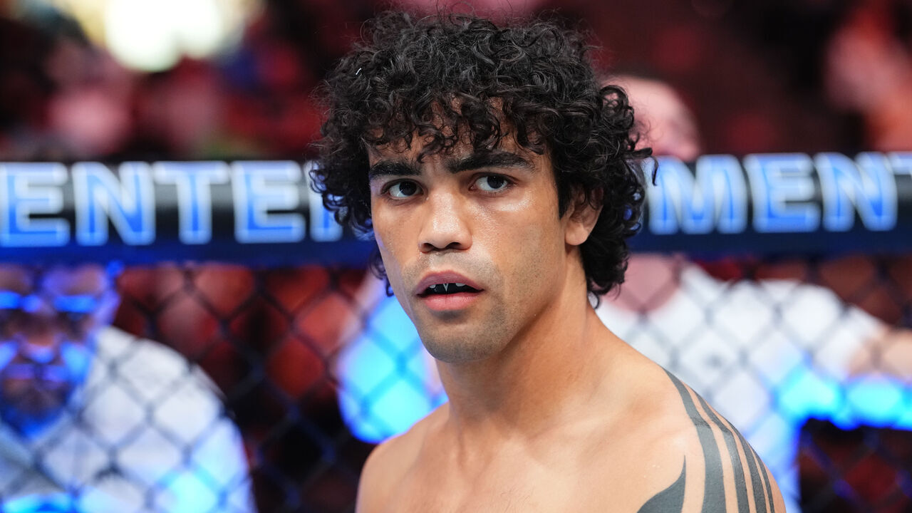 SALT LAKE CITY, UTAH - OCTOBER 03: Payton Talbott prepares to face Deiveson Figueiredo of Brazil in a bantamweight fight during the UFC 332 event at Delta Center on October 03, 2026 in Salt Lake City, Utah.