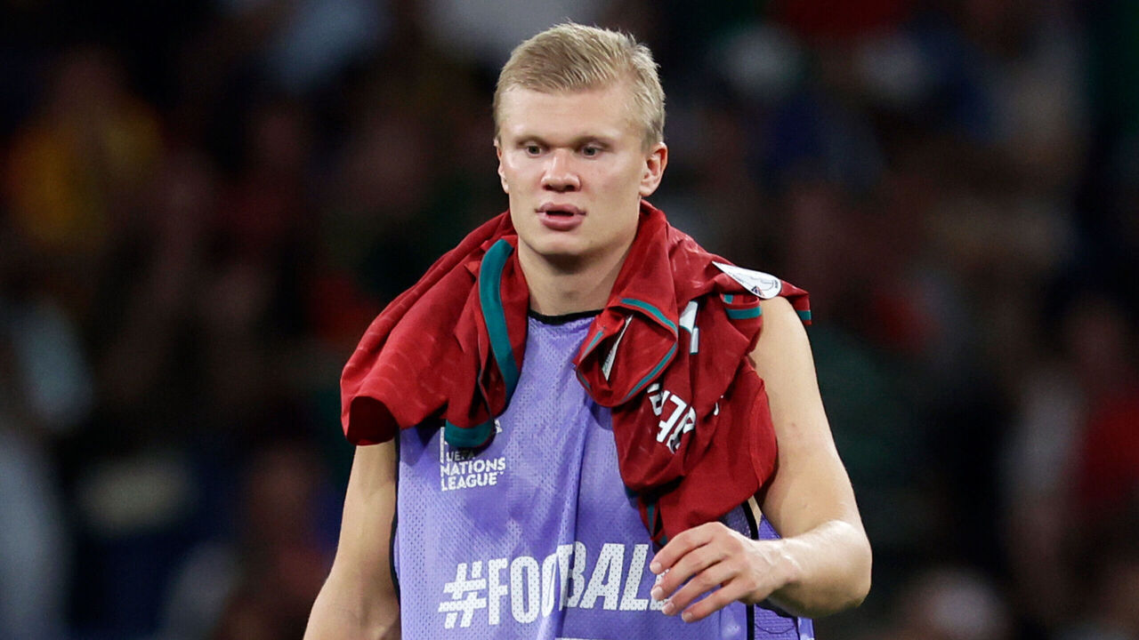 PORTO, PORTUGAL - OCTOBER 4: Erling Haaland of Norway disappointed during the UEFA Nations league match between Portugal v Norway at the Estadio Do Dragao on October 4, 2026 in Porto Portugal
