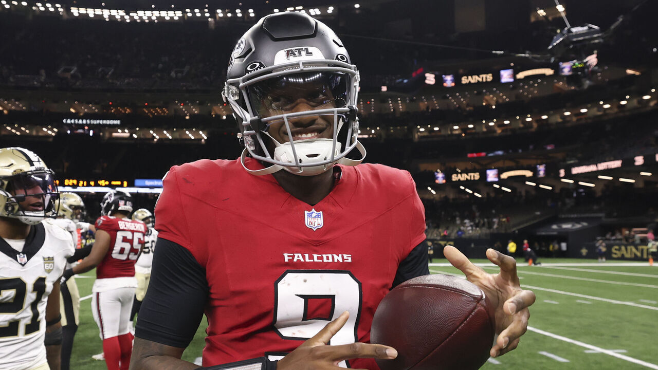 NEW ORLEANS, LOUISIANA - OCTOBER 05: Michael Penix Jr. #9 of the Atlanta Falcons celebrates after a 45-24 win against the New Orleans Saints at Caesars Superdome on October 05, 2026 in New Orleans, Louisiana.