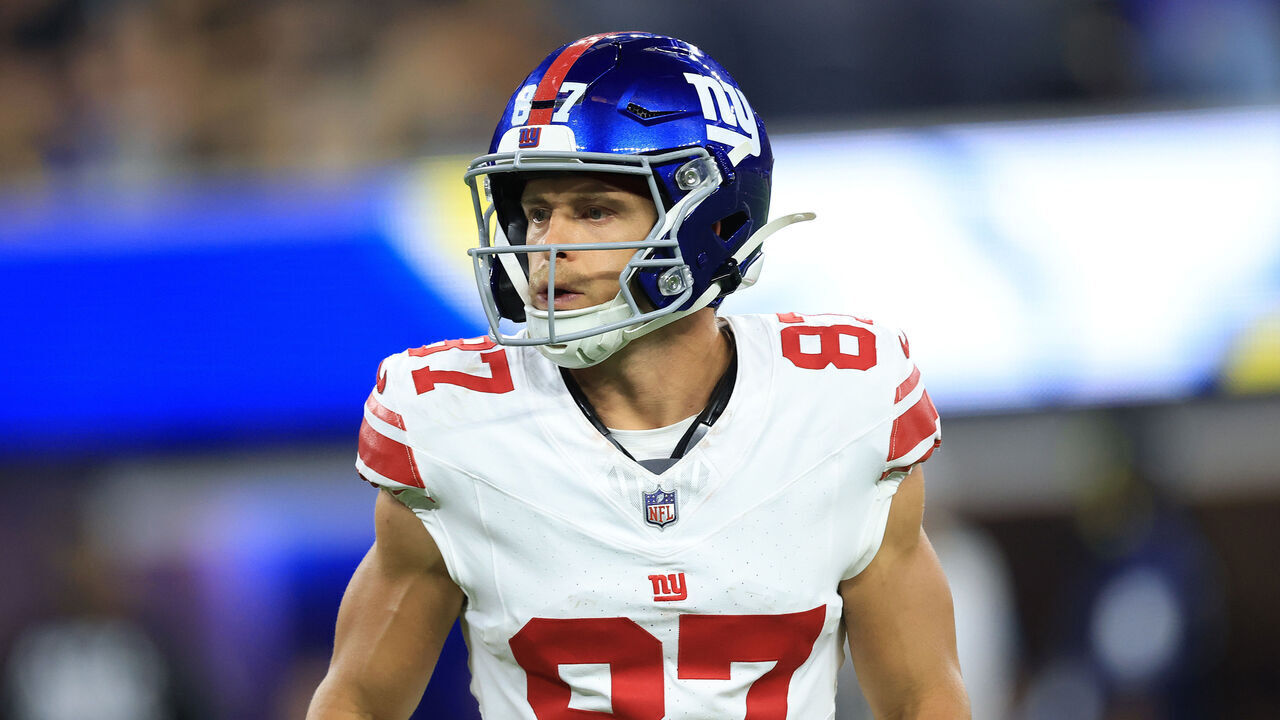 INGLEWOOD, CALIFORNIA - SEPTEMBER 21: Braxton Berrios #87 of the New York Giants looks on during the first half of a game against the Los Angeles Rams at SoFi Stadium on September 21, 2026 in Inglewood, California.